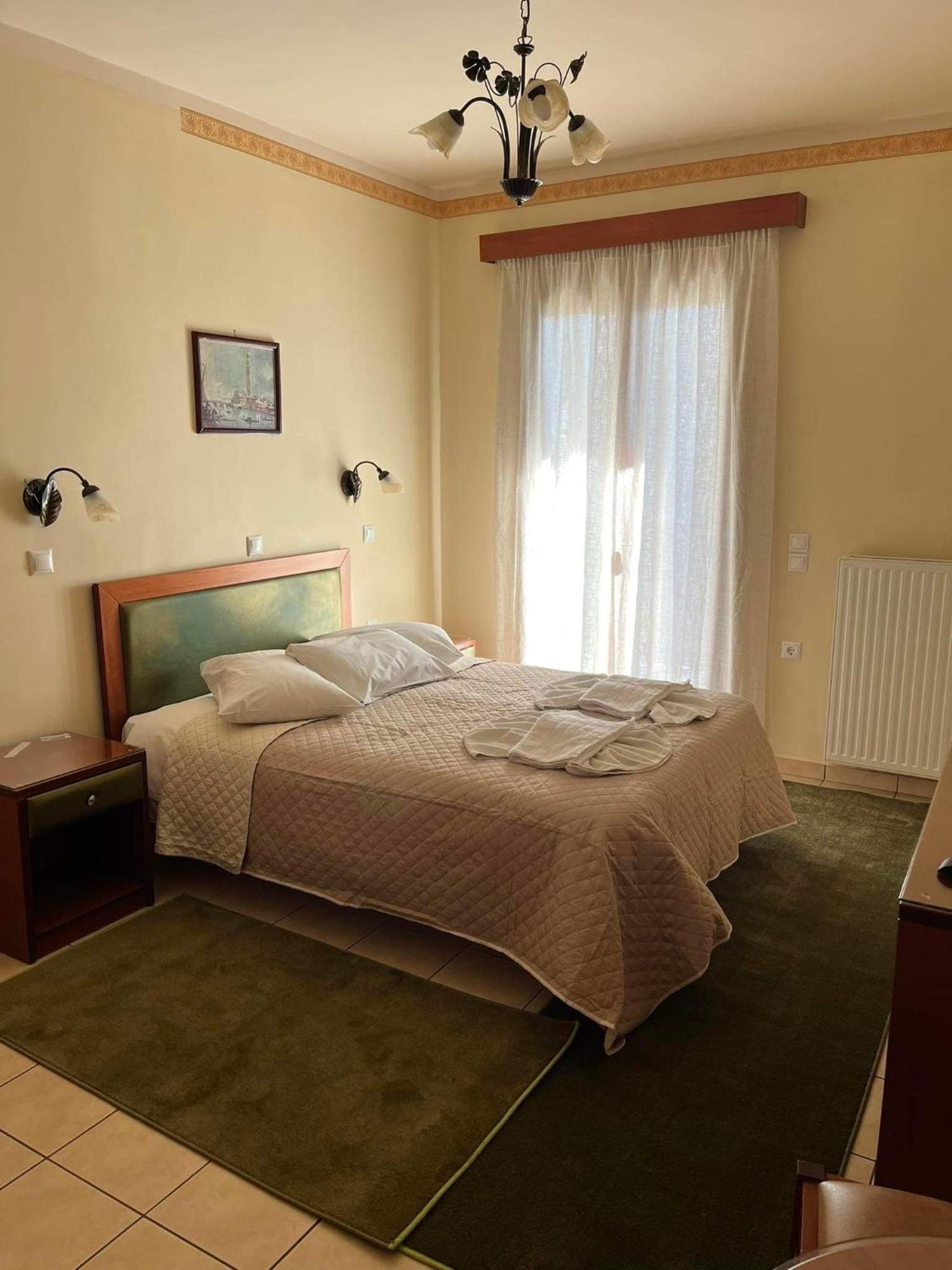 To Spiti Tis Irinis Hotel Vytina Exterior photo